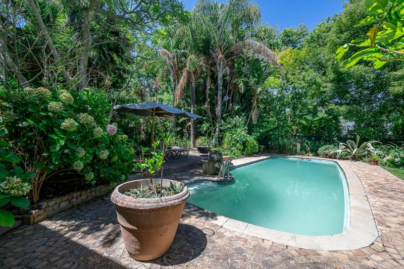 7 Bedroom Property for Sale in Somerset West Western Cape